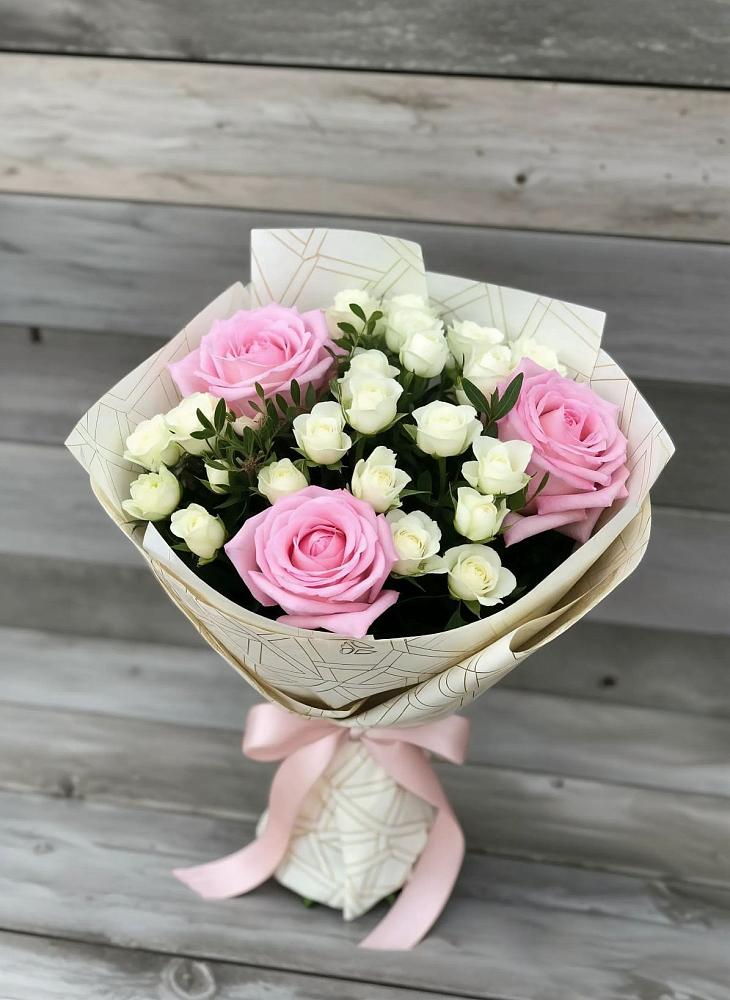 Букет цветов из: Розы в Серпухове