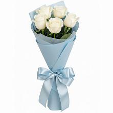 Букет 5 Белых роз Проуд в Серпухове