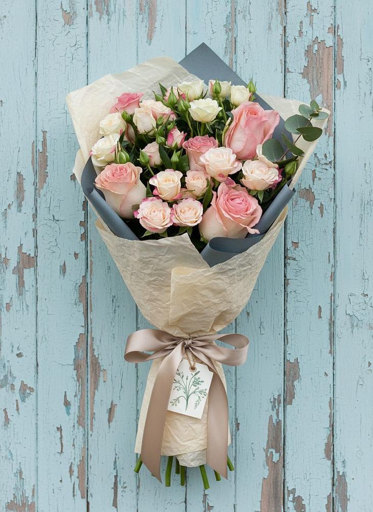 Букет цветов из: Розы в Серпухове