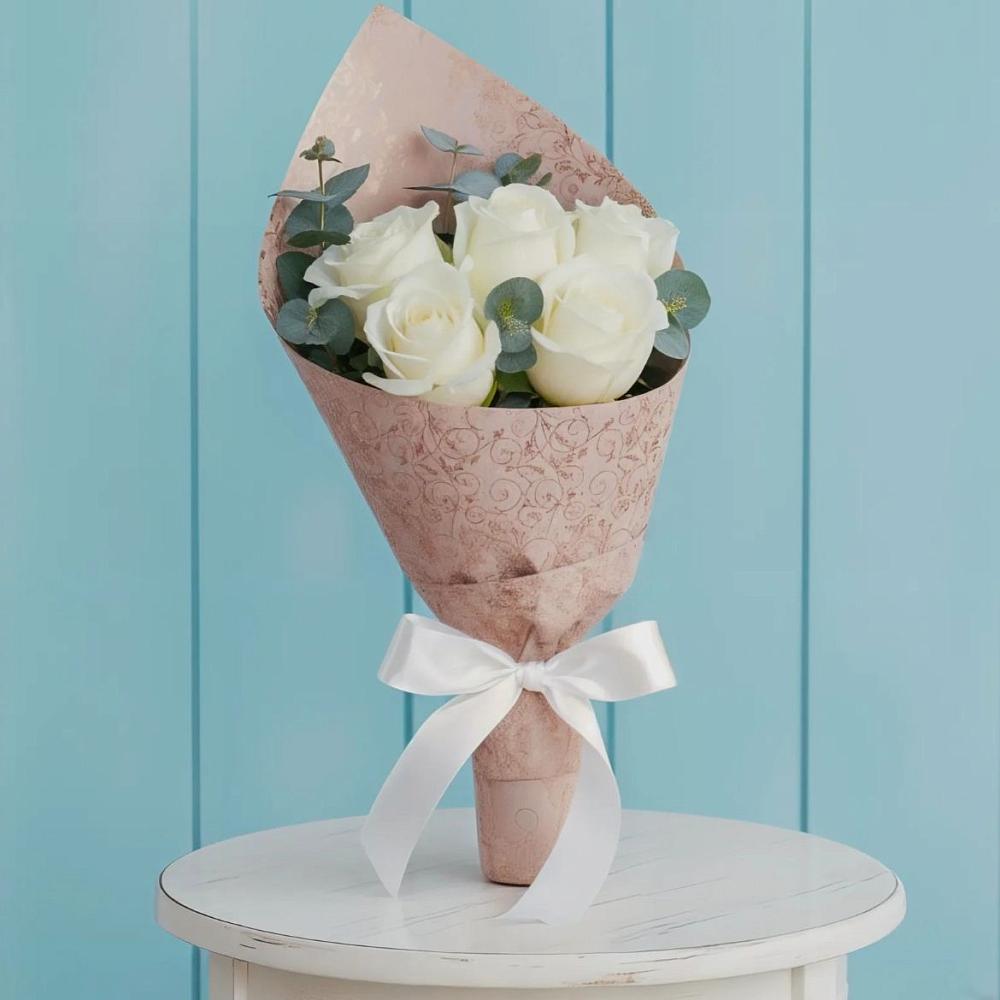 Букет цветов из: Розы в Серпухове