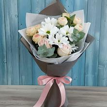 Букет цветов из:  Хризантемы и Розы в Серпухове