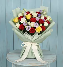 Букет цветов из:  Розы в Серпухове