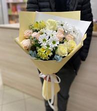 Букет цветов из:  Альстромерии, Розы и Хризантемы #REPLACE_PRED# Серпухове