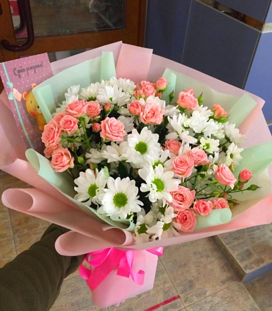 Букет цветов из: Розы и Хризантемы в Серпухове