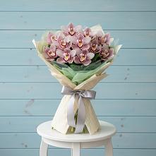 Букет цветов из:  Орхидеи и Розы #REPLACE_PRED# Серпухове