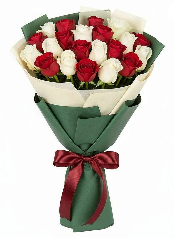 Букет Микс из красных и белых роз в Серпухове
