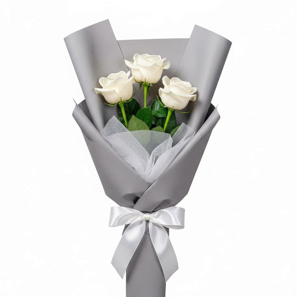 Букет 3 белые розы в Серпухове