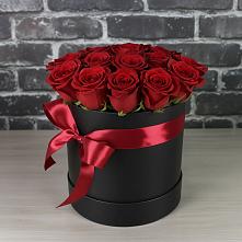 Цветочная композиция из Розы в шляпной коробке #REPLACE_PRED# Серпухове