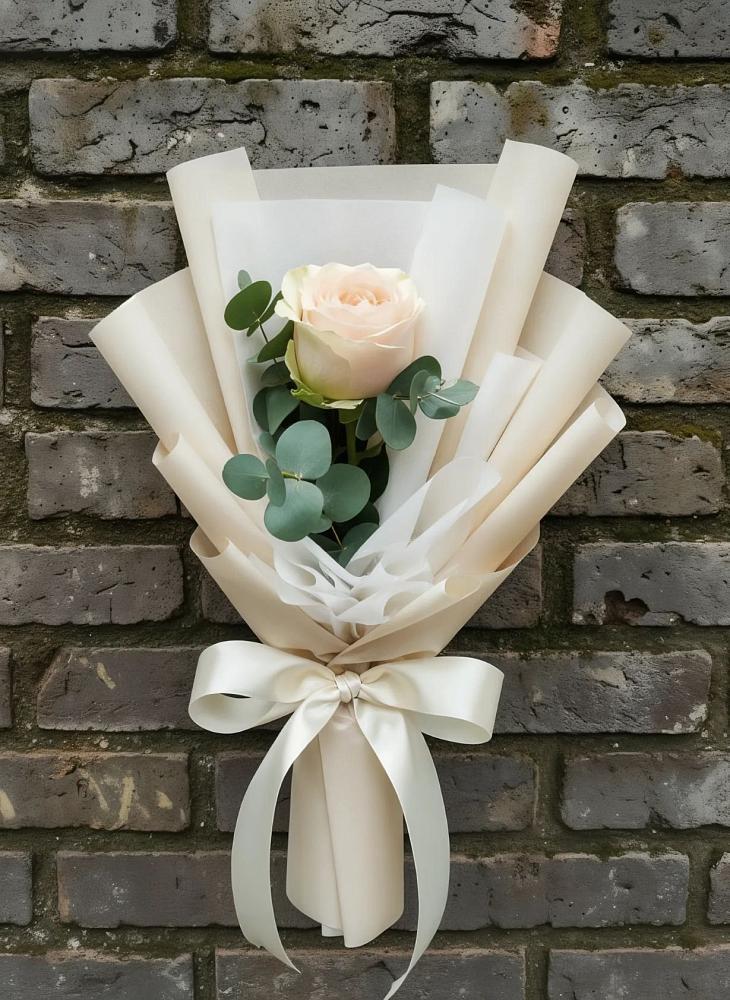 Букет цветов из: Розы в Серпухове