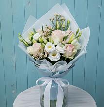 Букет цветов из:  Розы и Лизиантусы #REPLACE_PRED# Серпухове