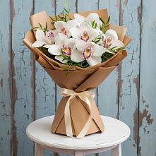 Букет цветов из:  Орхидеи и Розы в Серпухове