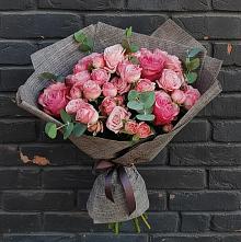 Букет цветов из:  Розы в Серпухове