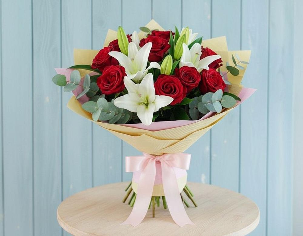 Букет цветов из: Лилии и Розы в Серпухове